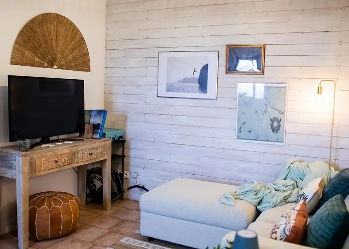 Mar - Boutique Garden Ocean View In The Countryside - Pilar 아파트